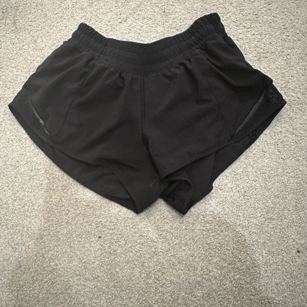 COPY - Black lululemon hottie hot 2.5 inch shorts size 4.